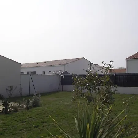 Jolie Maison Avec Jardin Et Terrasse Дом отдыха Saint-Sulpice-de-Royan